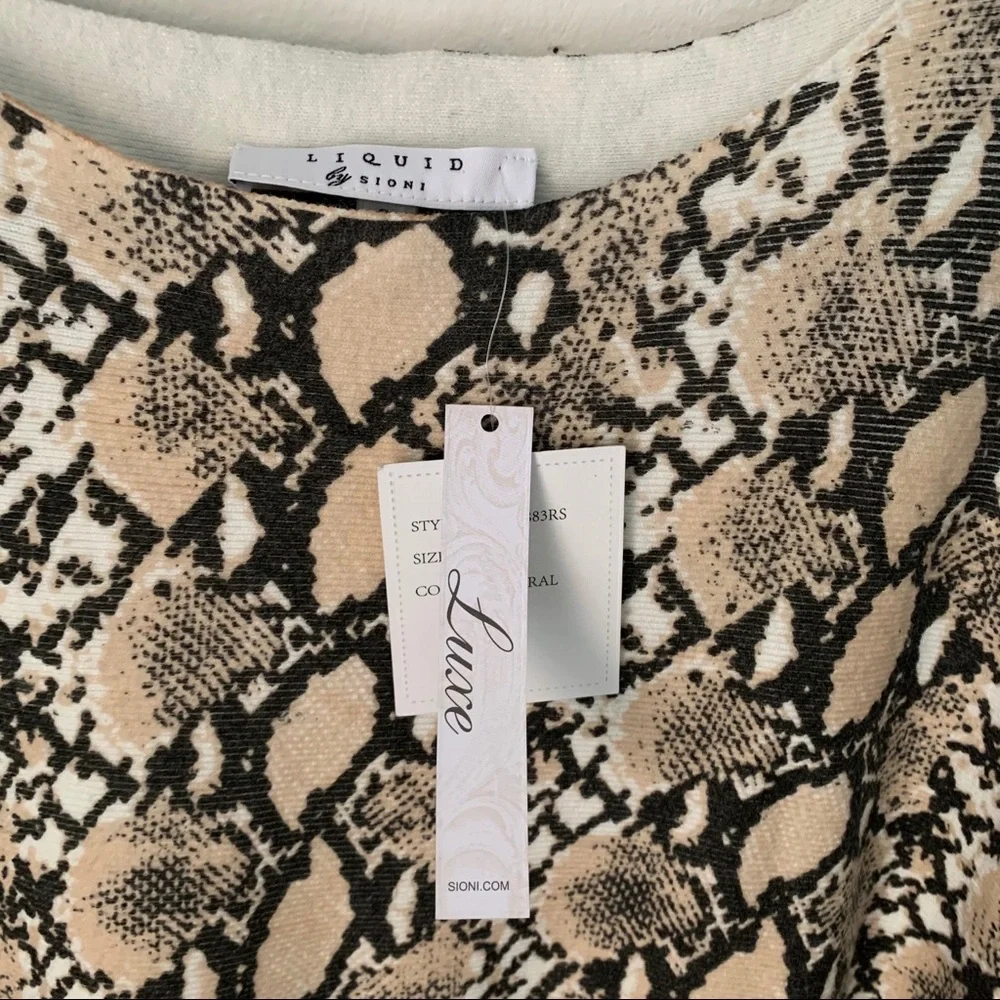 Liquid by Sioni sneak‎ skin color women sweater S